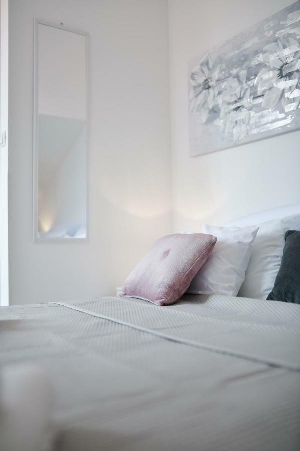 Grey Apartment Old Town Zadar Ngoại thất bức ảnh