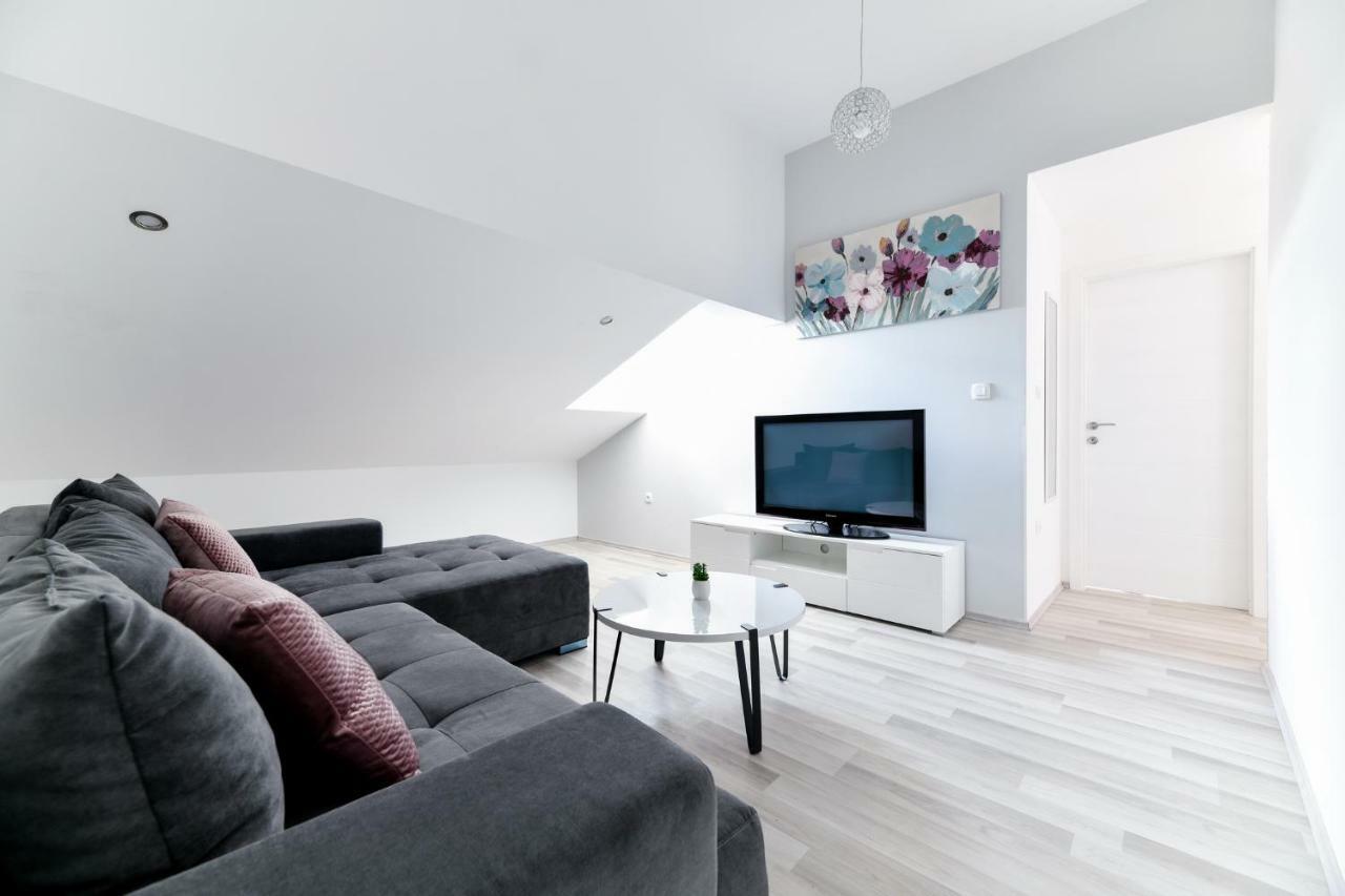 Grey Apartment Old Town Zadar Ngoại thất bức ảnh