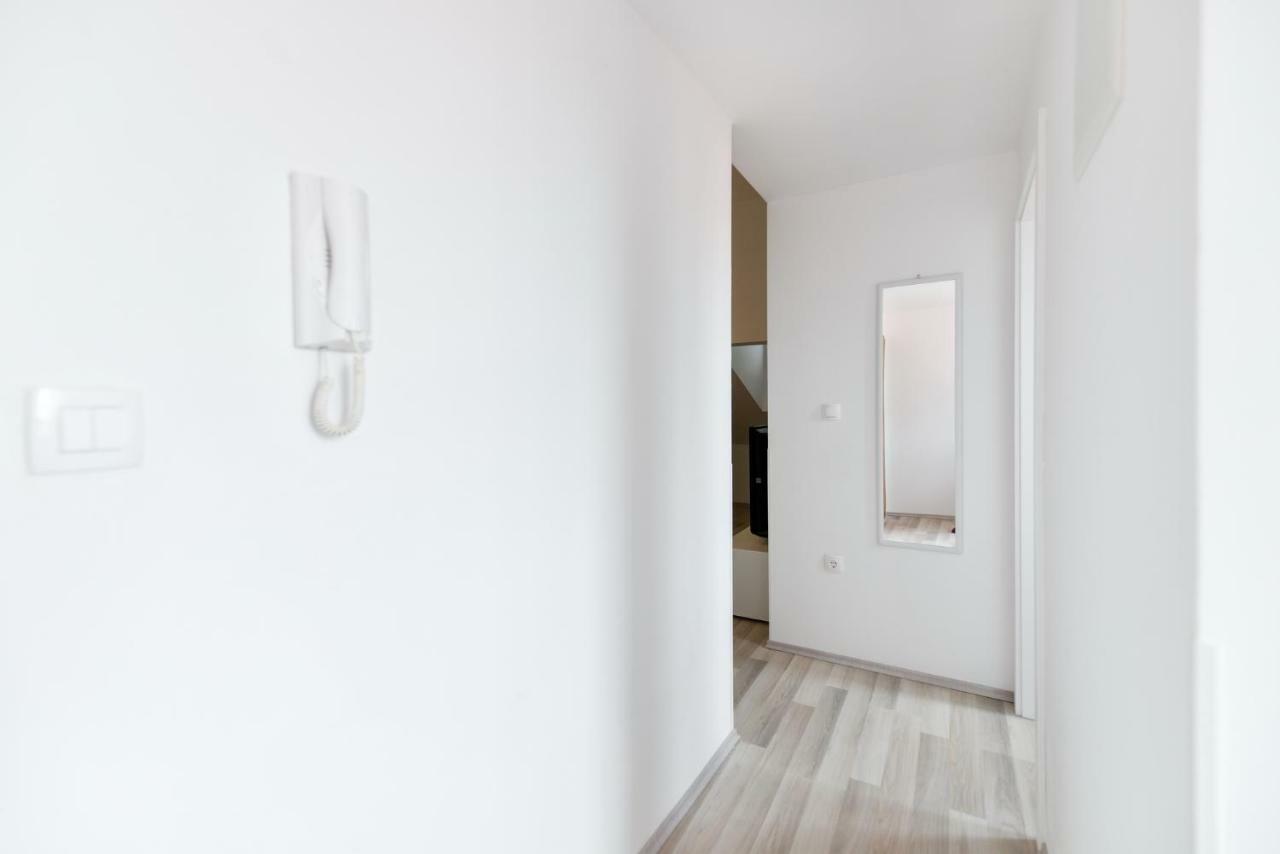 Grey Apartment Old Town Zadar Ngoại thất bức ảnh