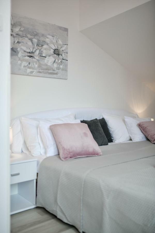 Grey Apartment Old Town Zadar Ngoại thất bức ảnh