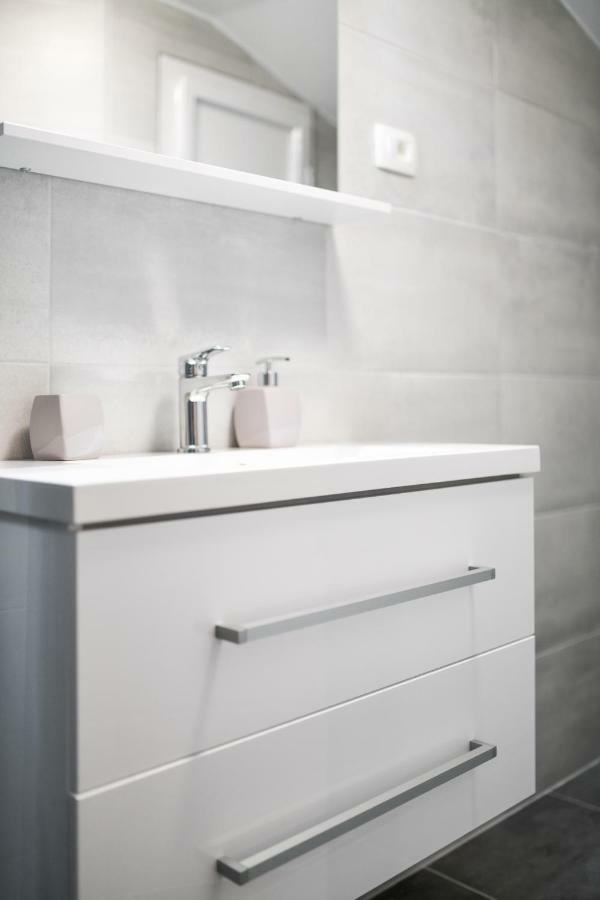 Grey Apartment Old Town Zadar Ngoại thất bức ảnh