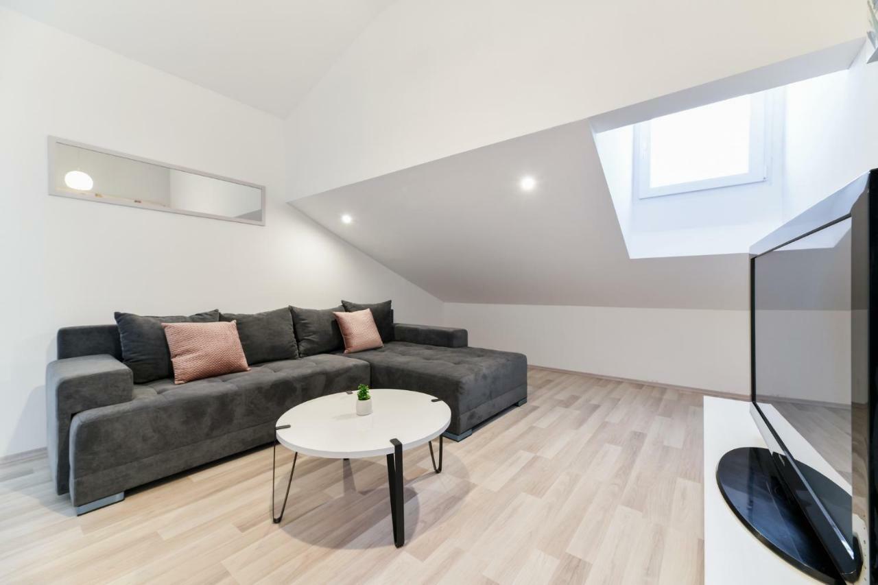 Grey Apartment Old Town Zadar Ngoại thất bức ảnh