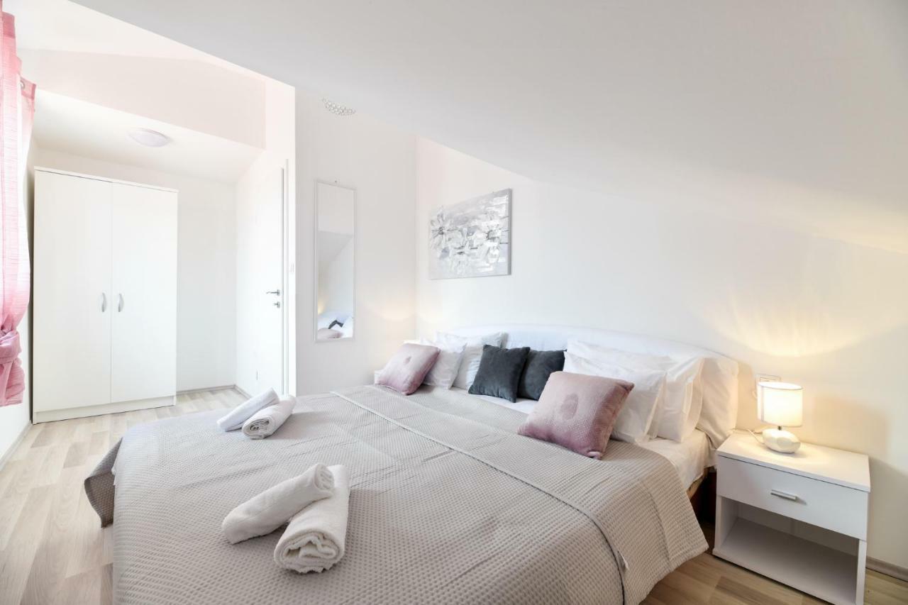 Grey Apartment Old Town Zadar Ngoại thất bức ảnh